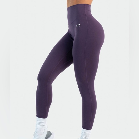 TLF Women’s Tempo High Waisted Workout Leggings in Dark Grape - Size L - Picture 3 of 5